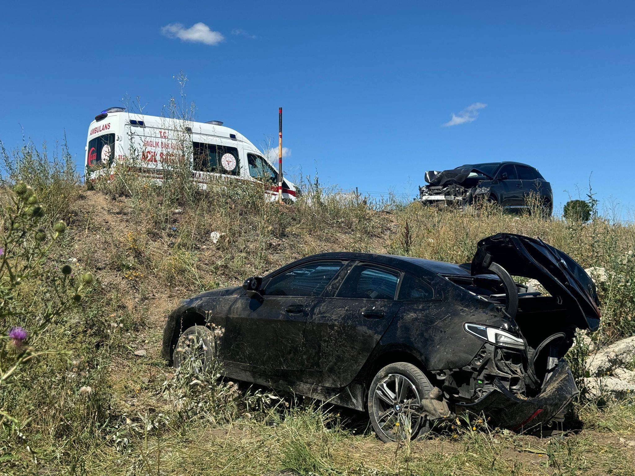 Ağrı'da Trafik Kazası Faciası 13 Yaralı (1)