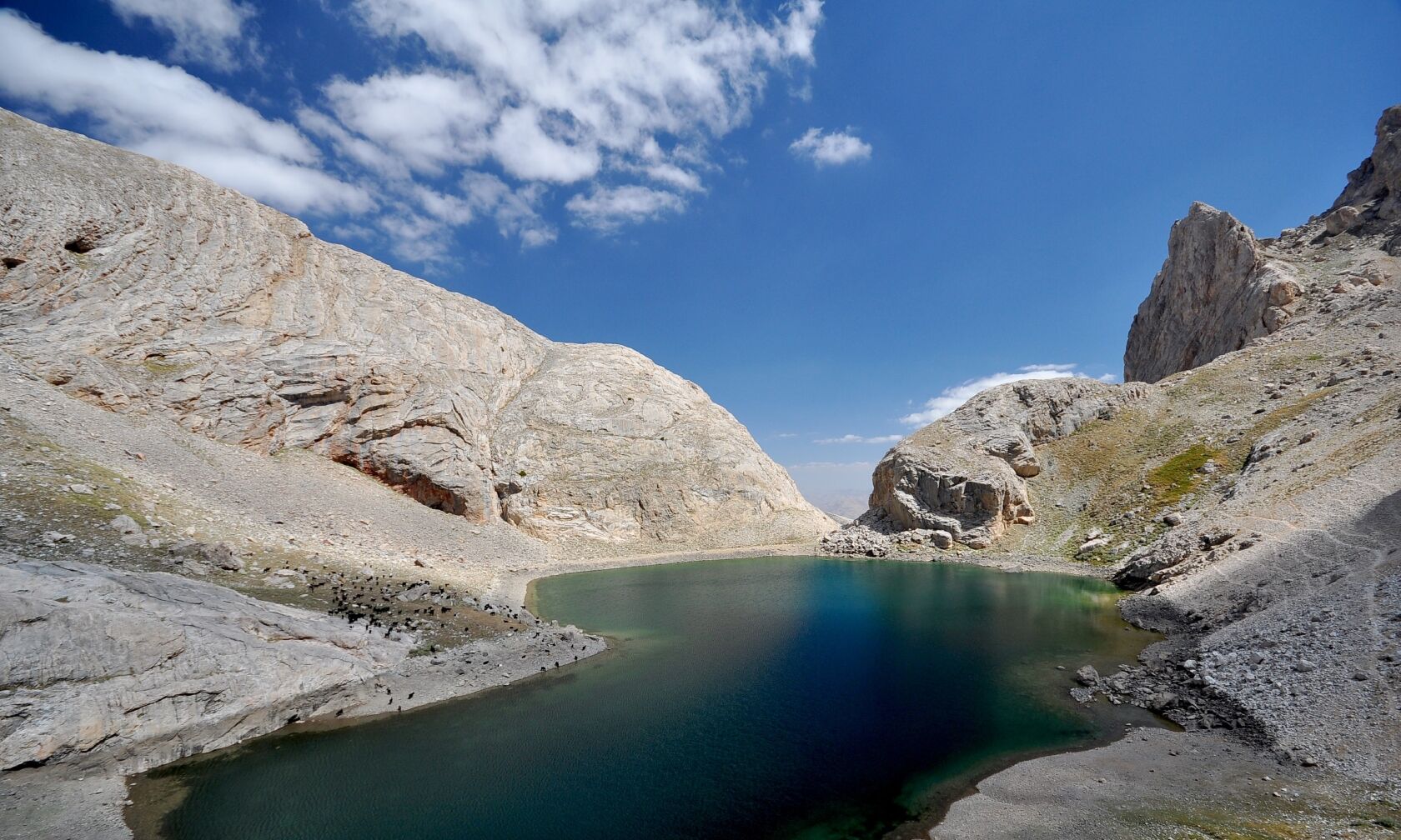 Nigdenin Sakli Cenneti Bolkar Daglarinda Nefes Kesici Manzaralar Ve Endemik Zenginlikler