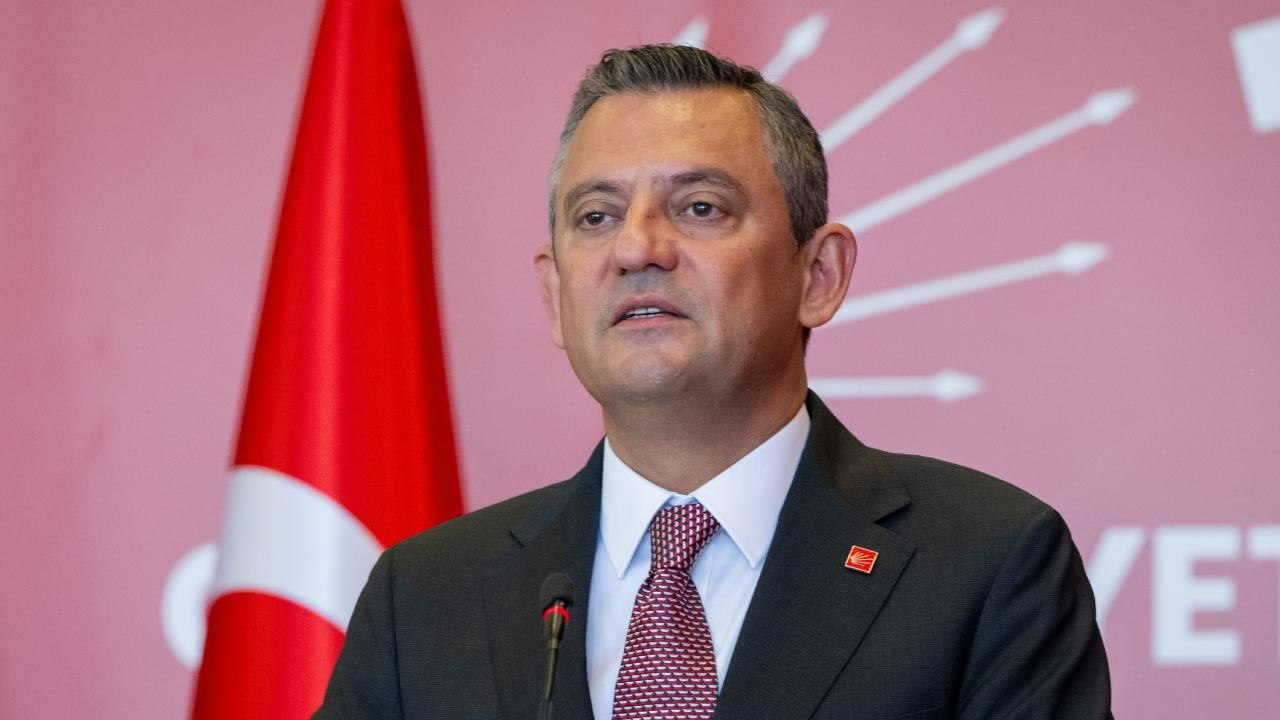 Özgür Özel Grup Toplantısında Açıklamalarda Bulunuyor