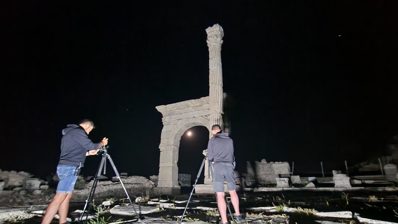 Burdurda Perseid Meteor Yagmuru Antik Sagalassosta Tarihi Anlar Yaratiyor (6)