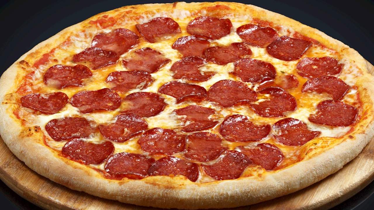 20 Eylul Pepperoni Pizza Gunu Nedir Pepperoni Pizza Tarifi