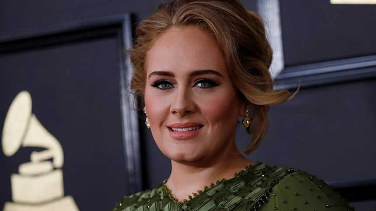 Adele (2)