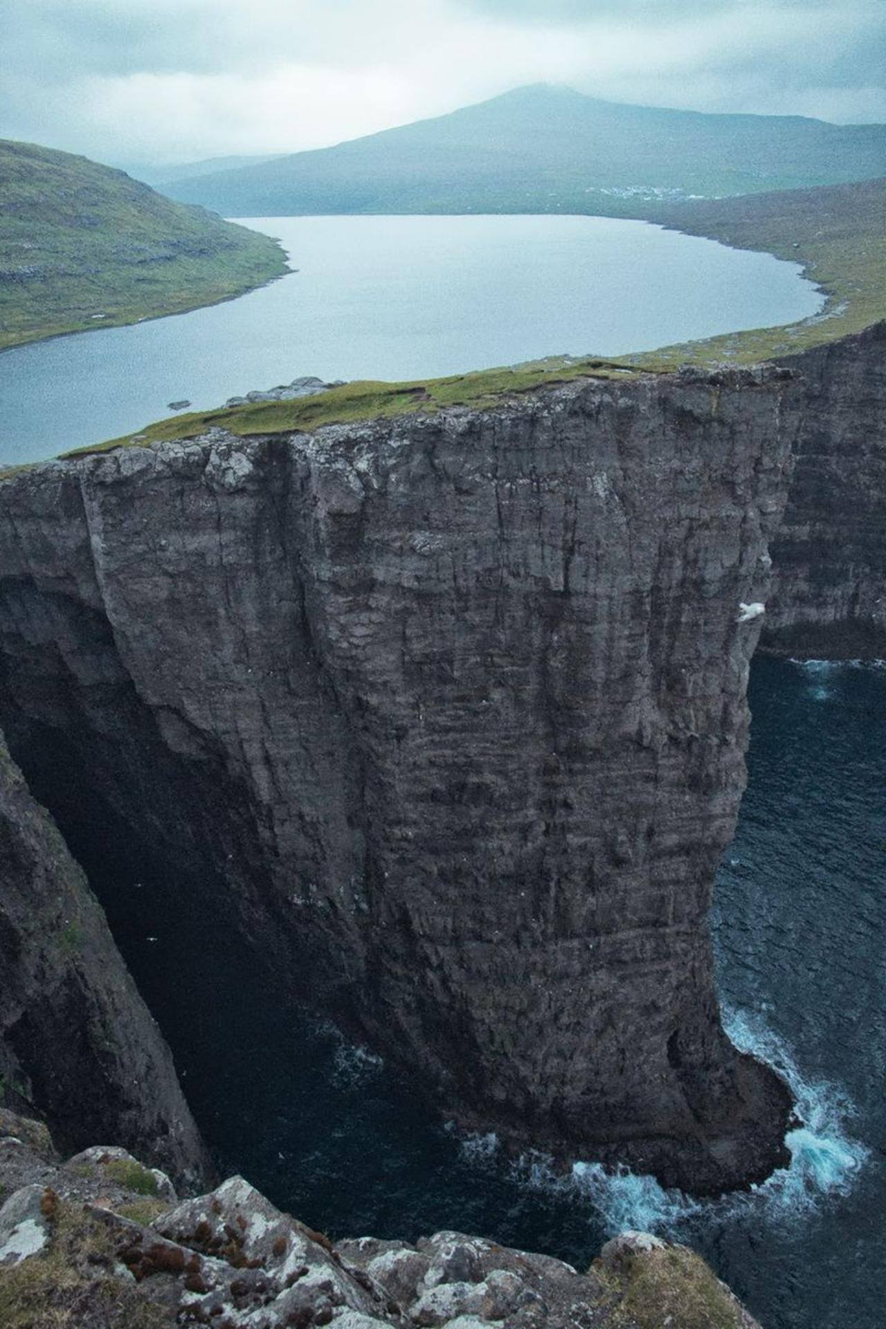 16. Sørvágsvatn, Faroe Adaları