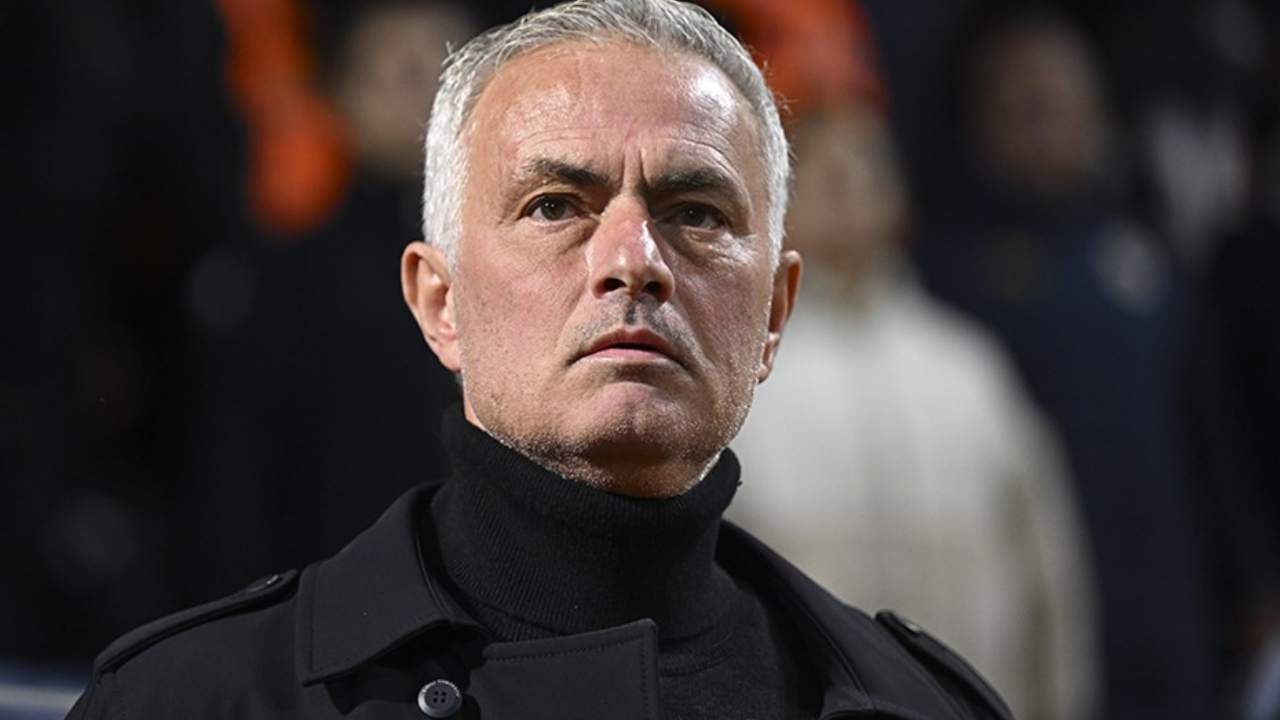 Fenerbahce Teknik Direktoru Jose Mourinho Yarin Safra Kesesinden Ameliyat Olacak (1)-1