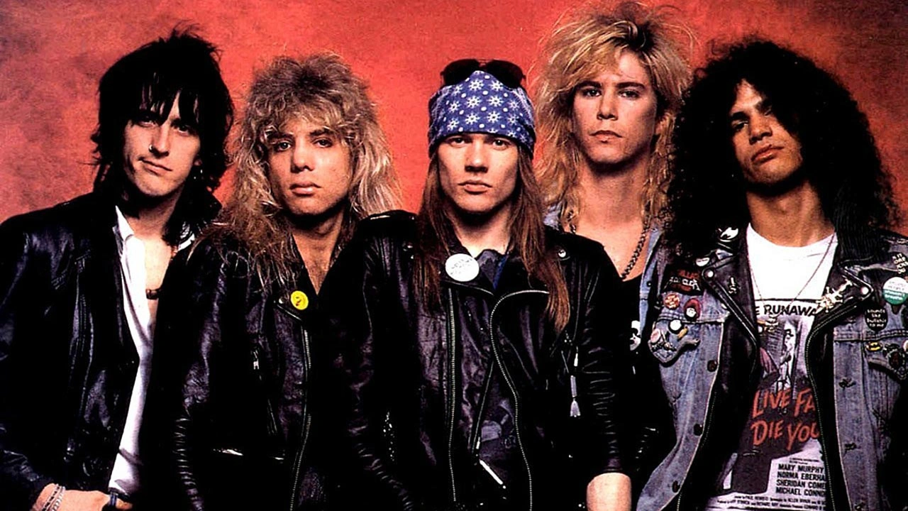 Guns N Roses Grubunda Kimler Var (2)-1