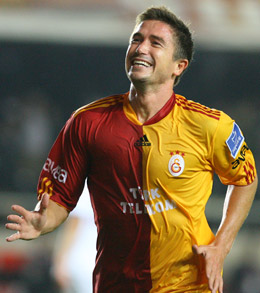 Harry Kewell Galatasaraya Ne Zaman Geldi Galatasarayda Kac Gol Atti6