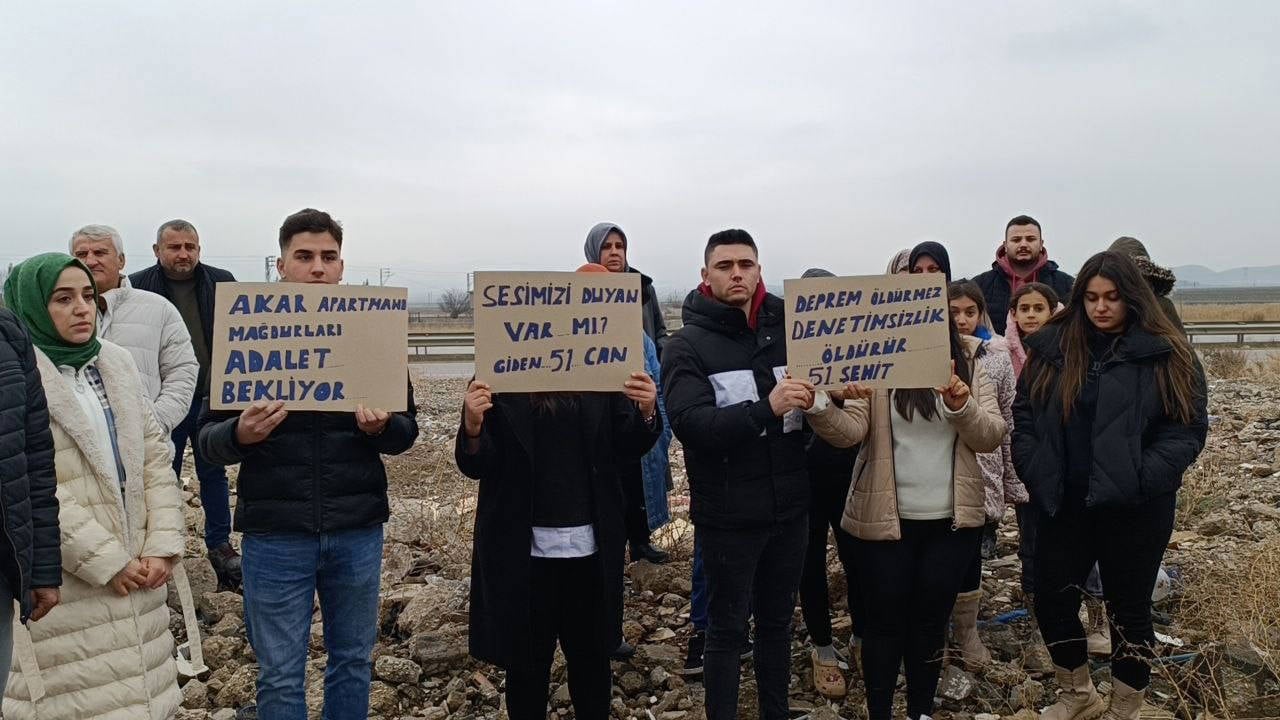 Güven Ve Akar Apartmanı