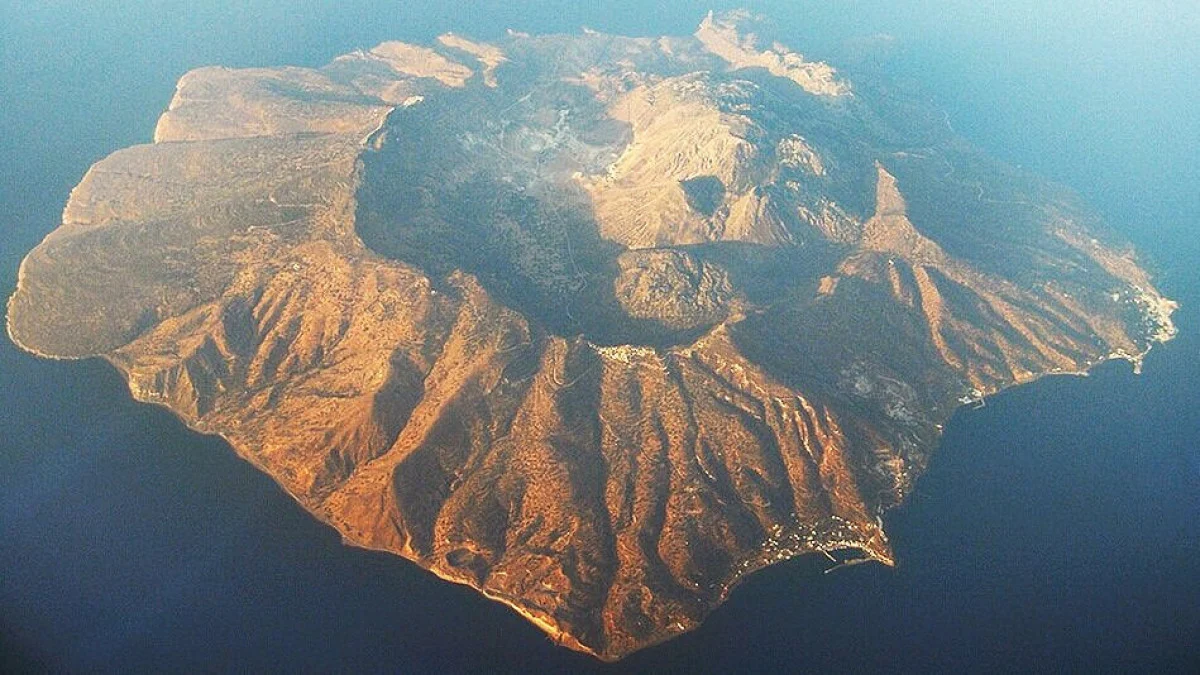 Santorini Yanardagi Patlarsa Ne Olur Patlama Turkiyeyi Etkiler Mi1