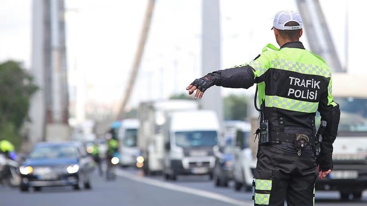 Izmir Trafik Raporu Bir Haftada 30 Bini Askin Ceza Ihlallerde Hiz Basi Cekiyor