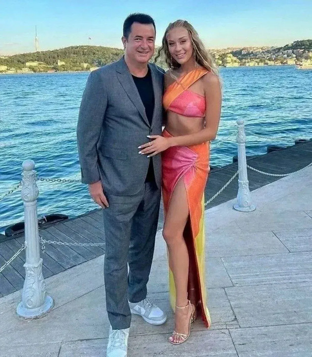 Cagla Altunkayanin Babasi Kim Ayca Cagla Altunkayanin Ailesi Nereli (5)