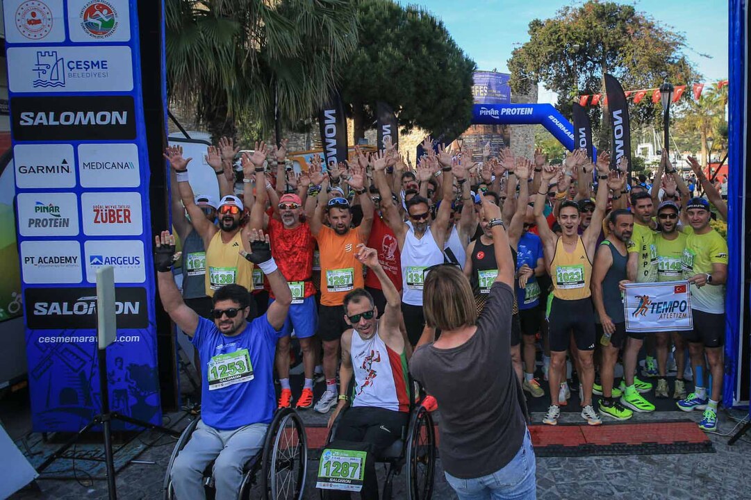 Cesmede Maraton Coskusu Spor Ve Sosyal Sorumluluk El Ele (1)