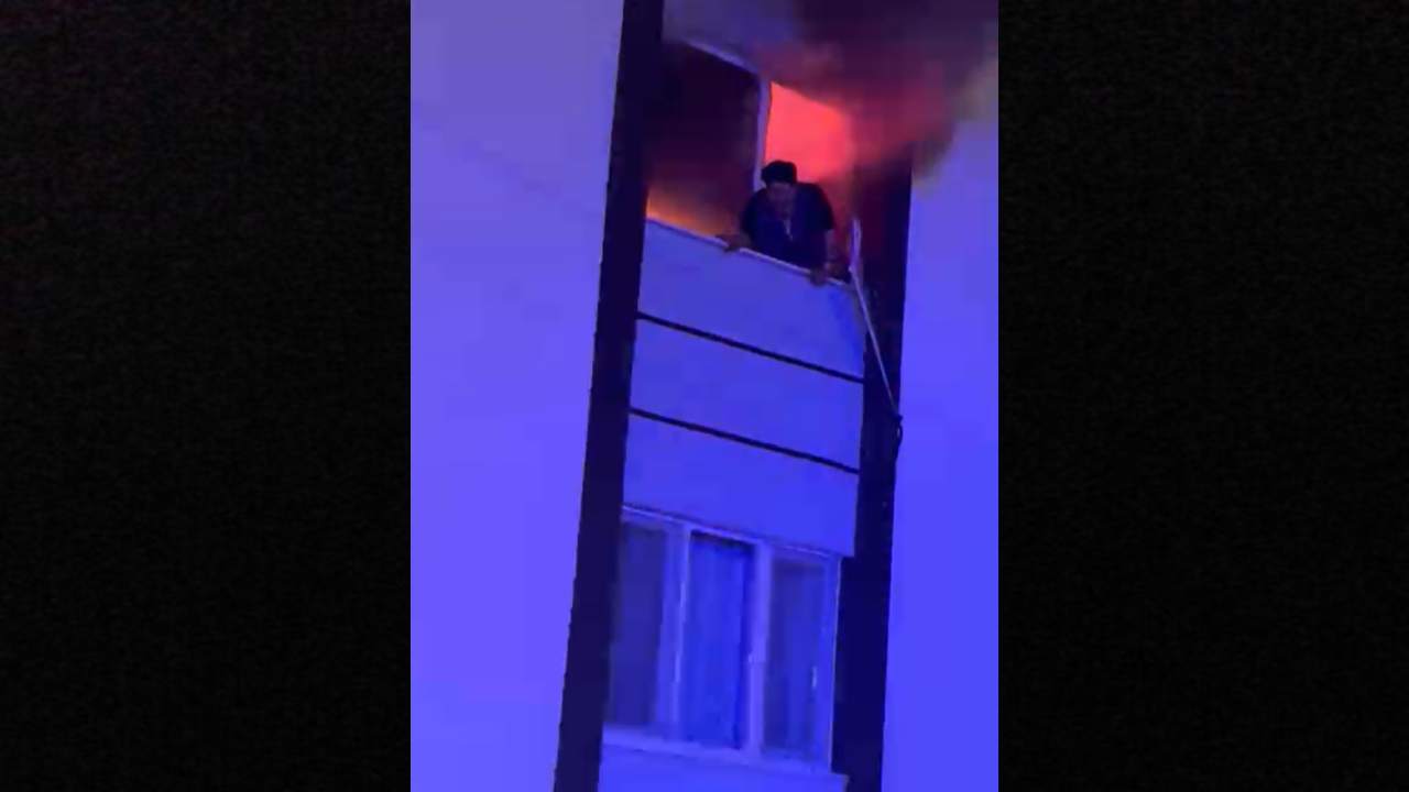 Cop Evde Yangin Faciasi Aileden 2 Kisi Hayatini Kaybetti