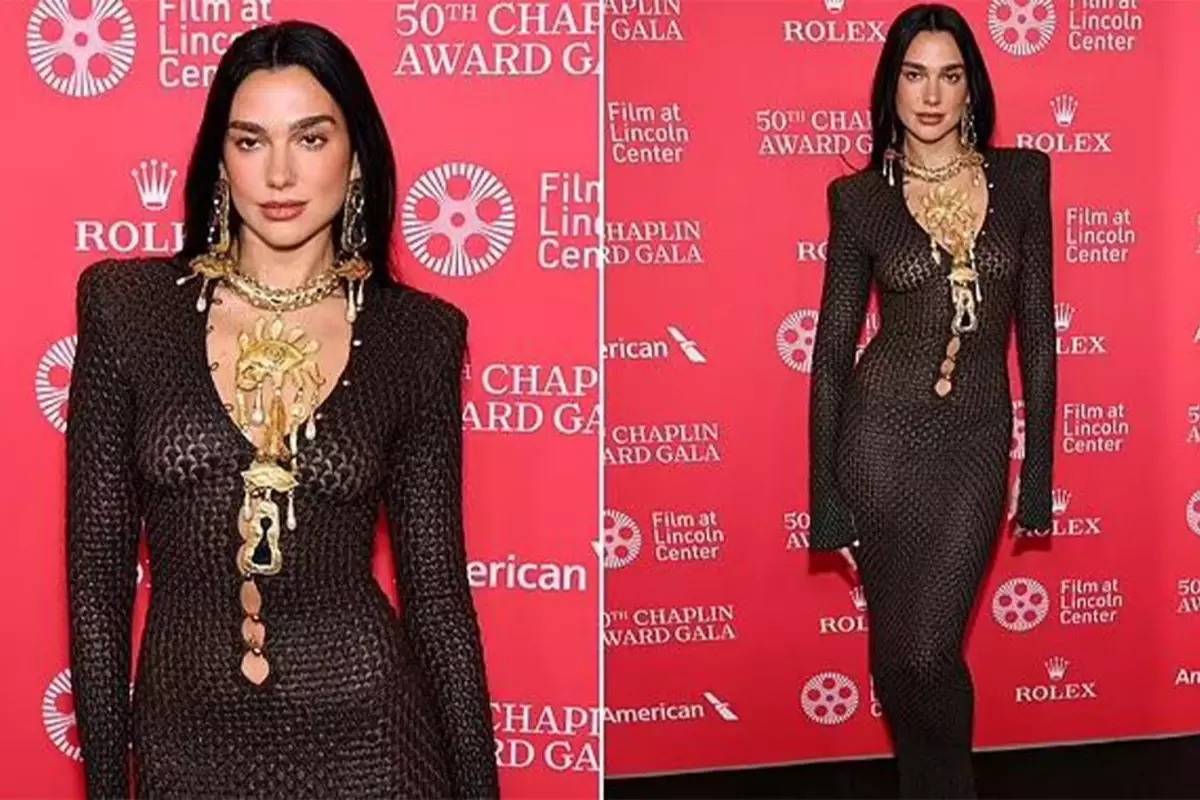 Dua Lipa Seffaf Elbisesi