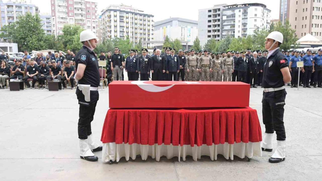 Emniyet Muduru Babur Bozkurt Canpolat Kimdiri Neden Oldu (1)
