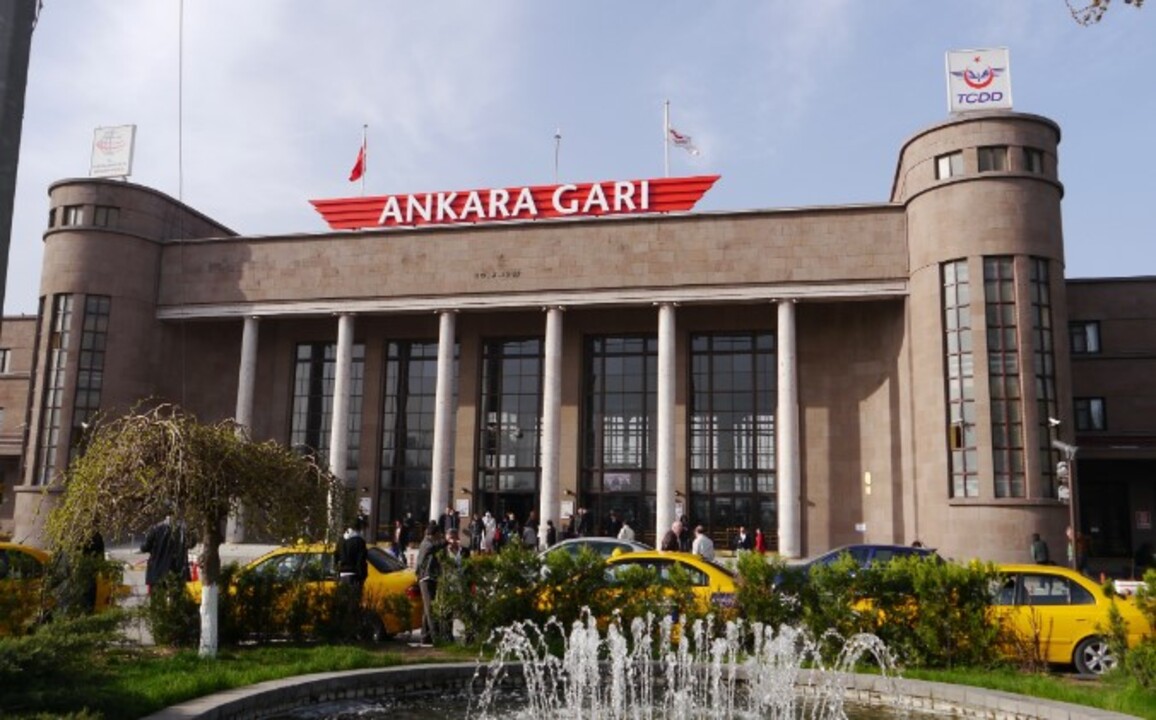 Izmir Ankara Arasi Kac Km Izmir Ankara Araba Otobus Ucak Ve Trenle Kac Saat (1)