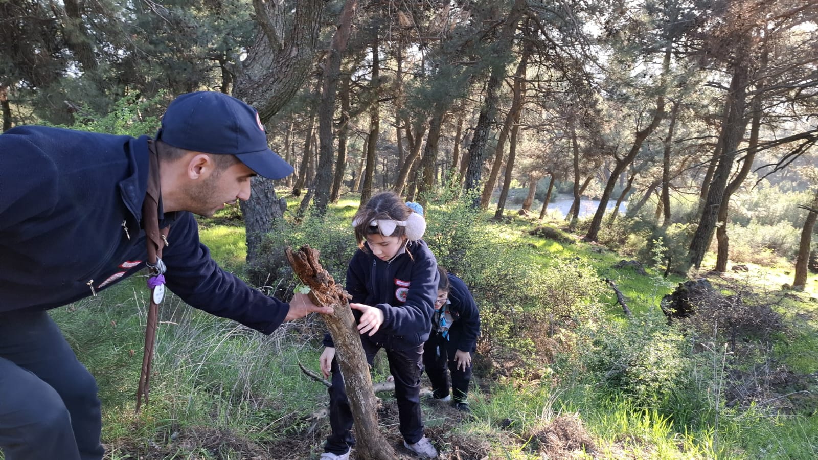 Izmirde 19 Mayis Kutlamasi 7 18 Yas Arasi Izciler Dogayla Bulusacak (1)