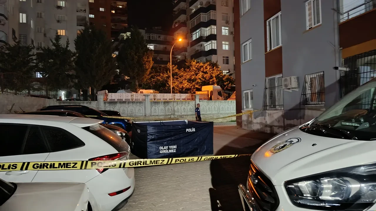 Kadini Katledip 12Nci Kattan Atladi Kan Donduran Olayda 6 Sayfalik Mektup Ortaya Cikti (2)