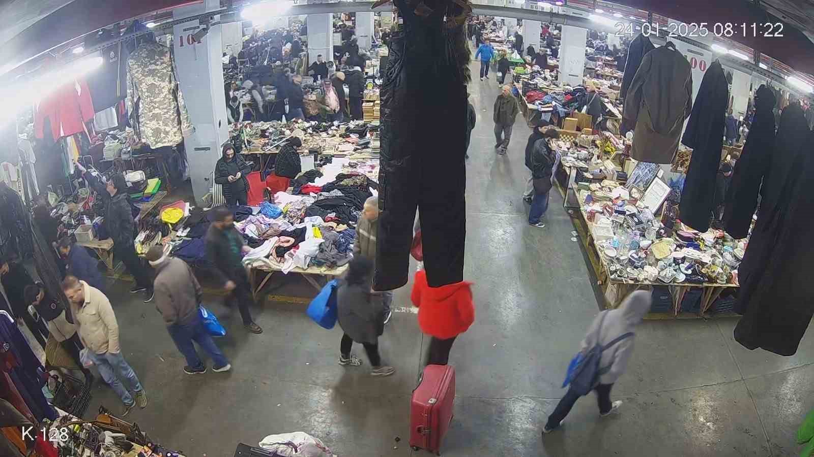 O Anlar Kamerada Ahmet Minguzzinin Saldirganlarinin Bicagi Aldigi Goruntuler Ortaya Cikti (1)