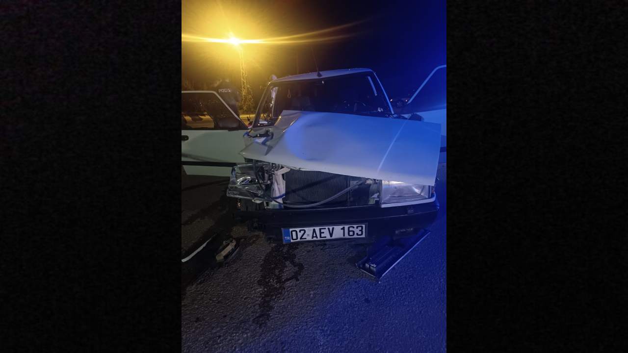 Otomobil Ile Motosikletin Carpismasiyla 1 Kisi Hayatini Kaybetti 2 Kisi Yaralandi (3)