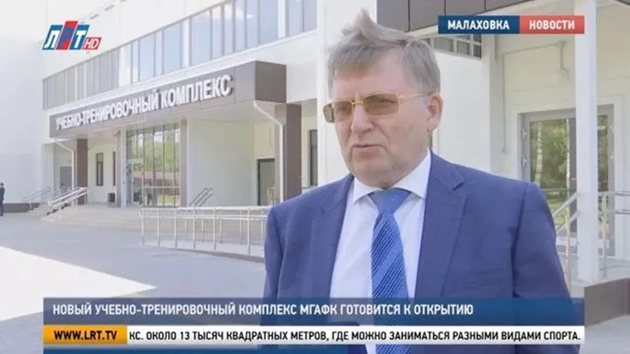 Rusyada Heykelin Bas Kismindan Akademisyenin Cesedi Cikti (1)