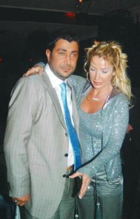 Sedat Sayan Kimdir Seda Sayanin Kardesi Sedat Sayan Nereli Simdi Ne Yapiyor (1)