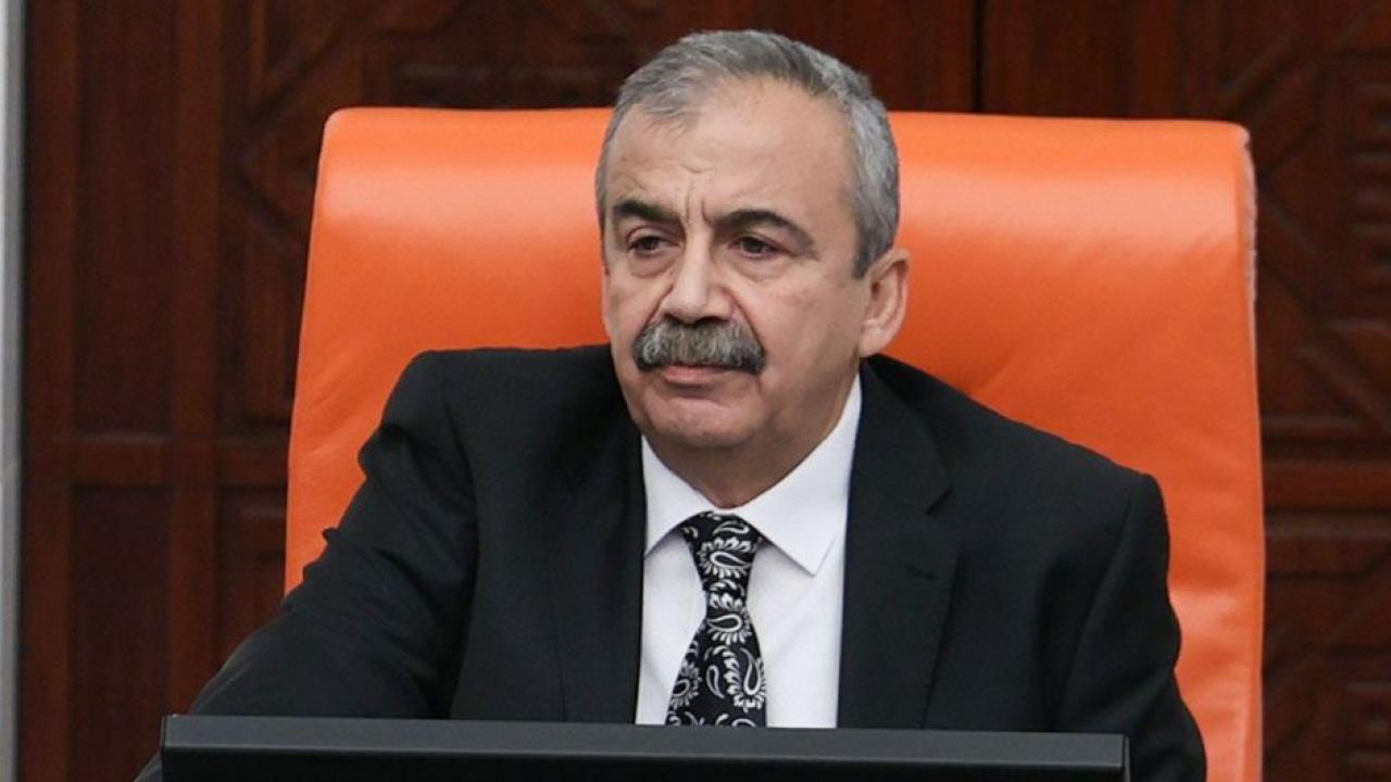 Sirri Sureyya Onder Oldu Mu Neden Oldu