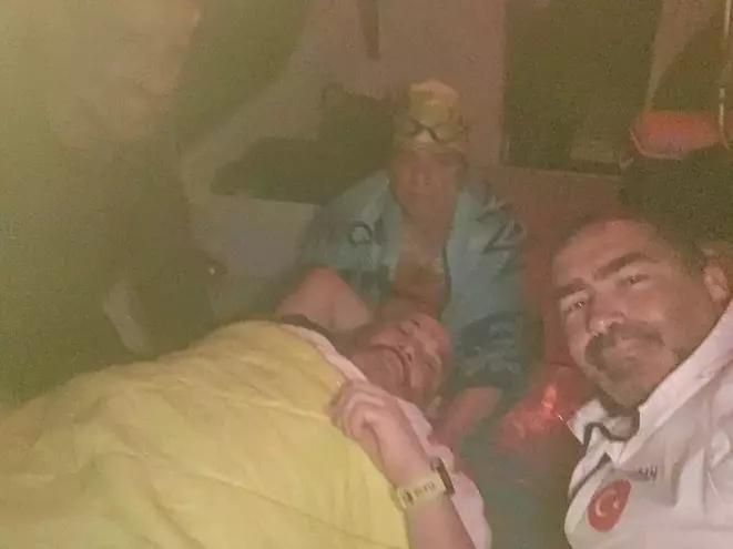 Turk Yuzuculer Kopek Baligi Saldirisina Ugradi Ciddi Sekilde Yaralandi (1)-1