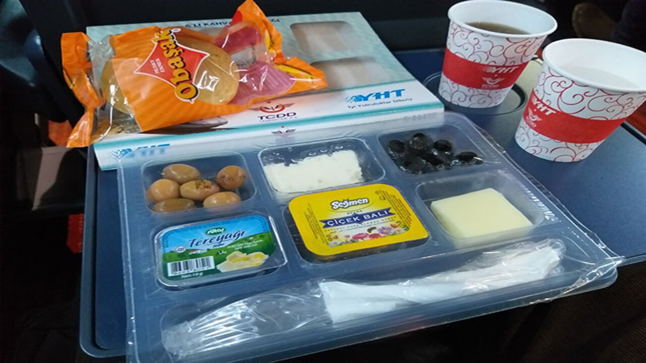 Yht Business Sinifinda Neler Var Hangi Ikramlar Veriliyor (4)