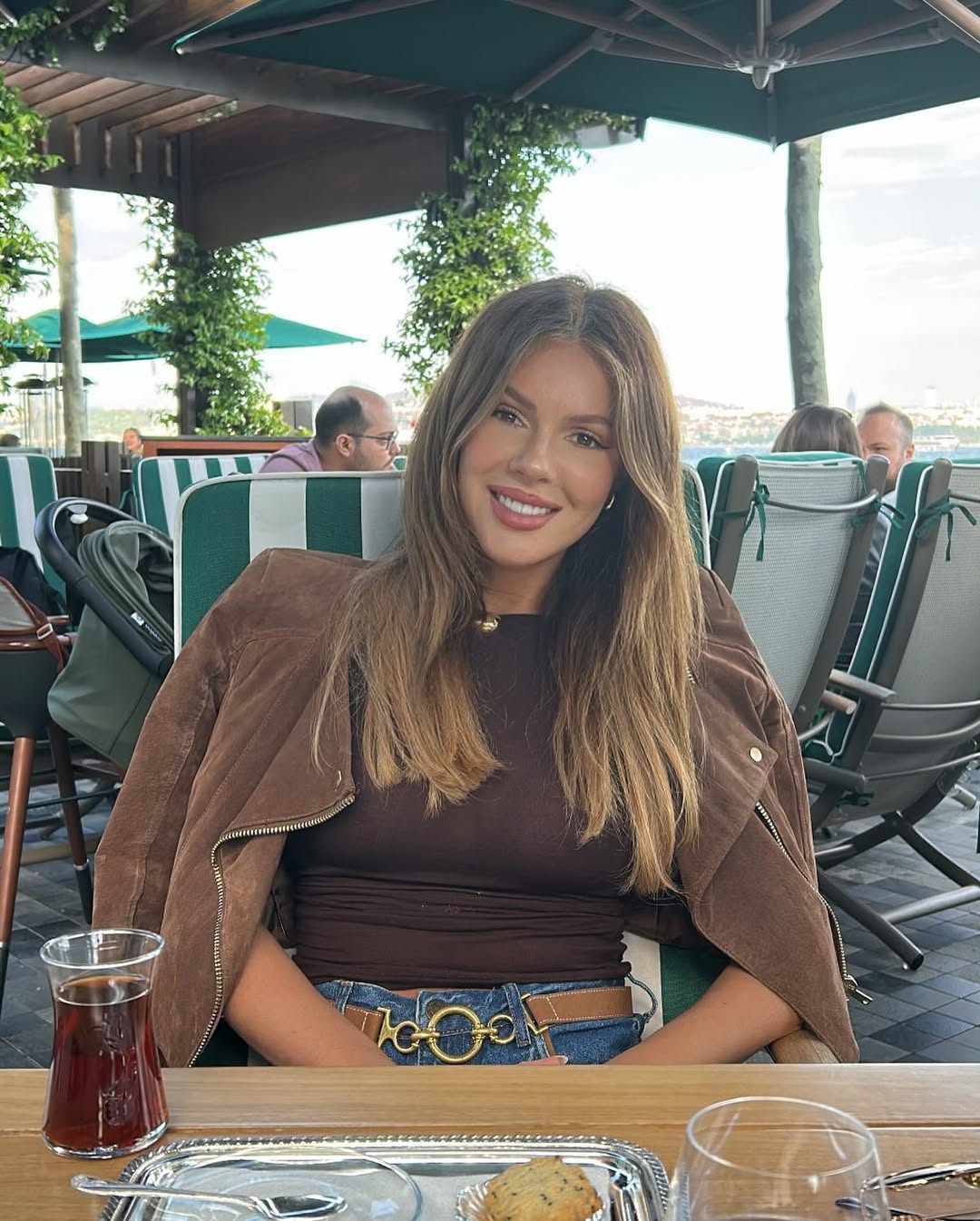 Feyyaz Serifoglu Ile Evlenen Merve Dinckol Kimdir Nereli Kac Yasinda (4)
