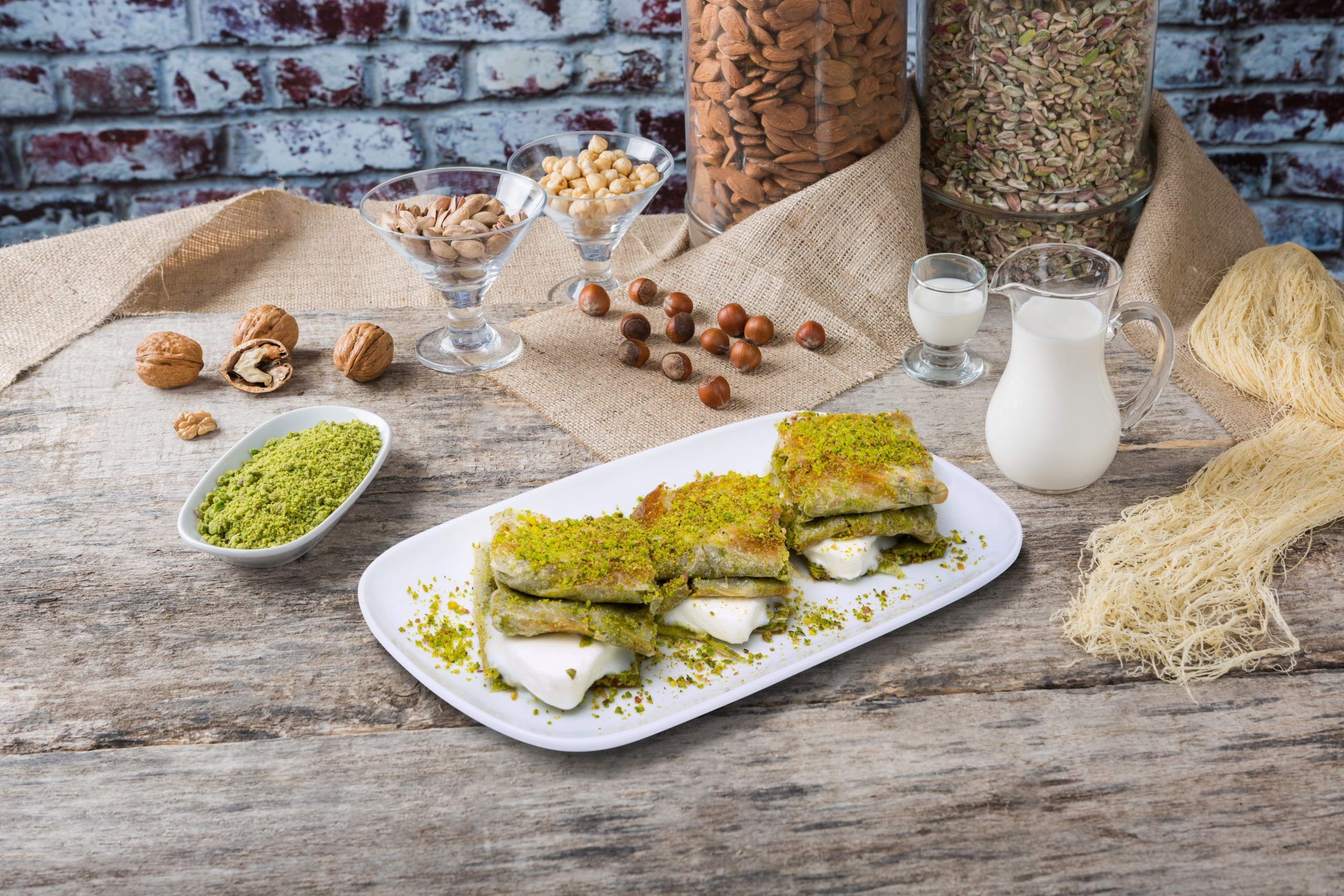 Katmer Nasil Yapilir Katmer Hamurunun Icinde Ne Var (2)