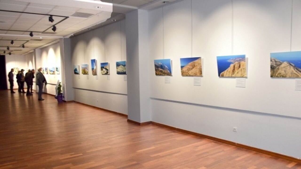 Kiklad Adalarinin Guzelligini Kesfetmek Adli Fotograf Sergisi Buyuledi (2) (1)