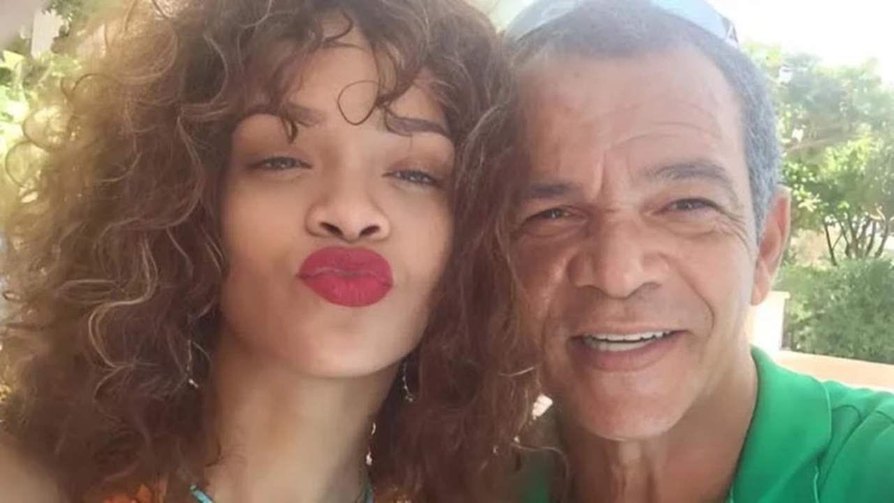 Rihannanin Babasi Hayatini Kaybetti