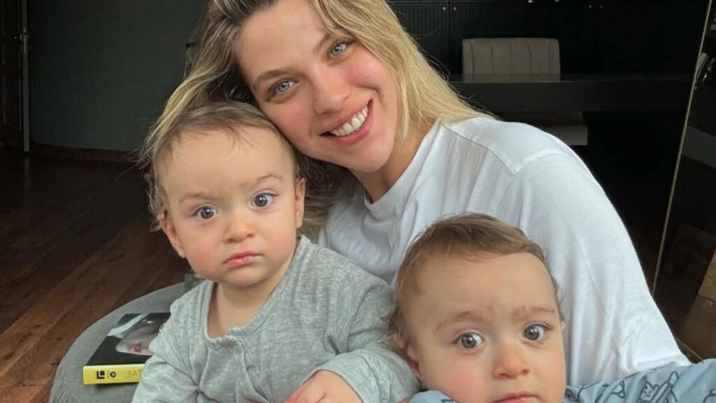 Yasemin Sefkatli Kac Yasinda Babasi Kim (1)-2