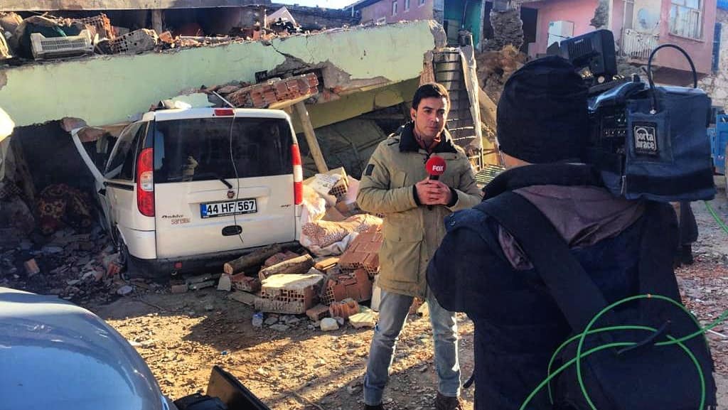 Ali Onur Tosun Kimdir Gulbin Tosun Ile Kardes Mi (3)