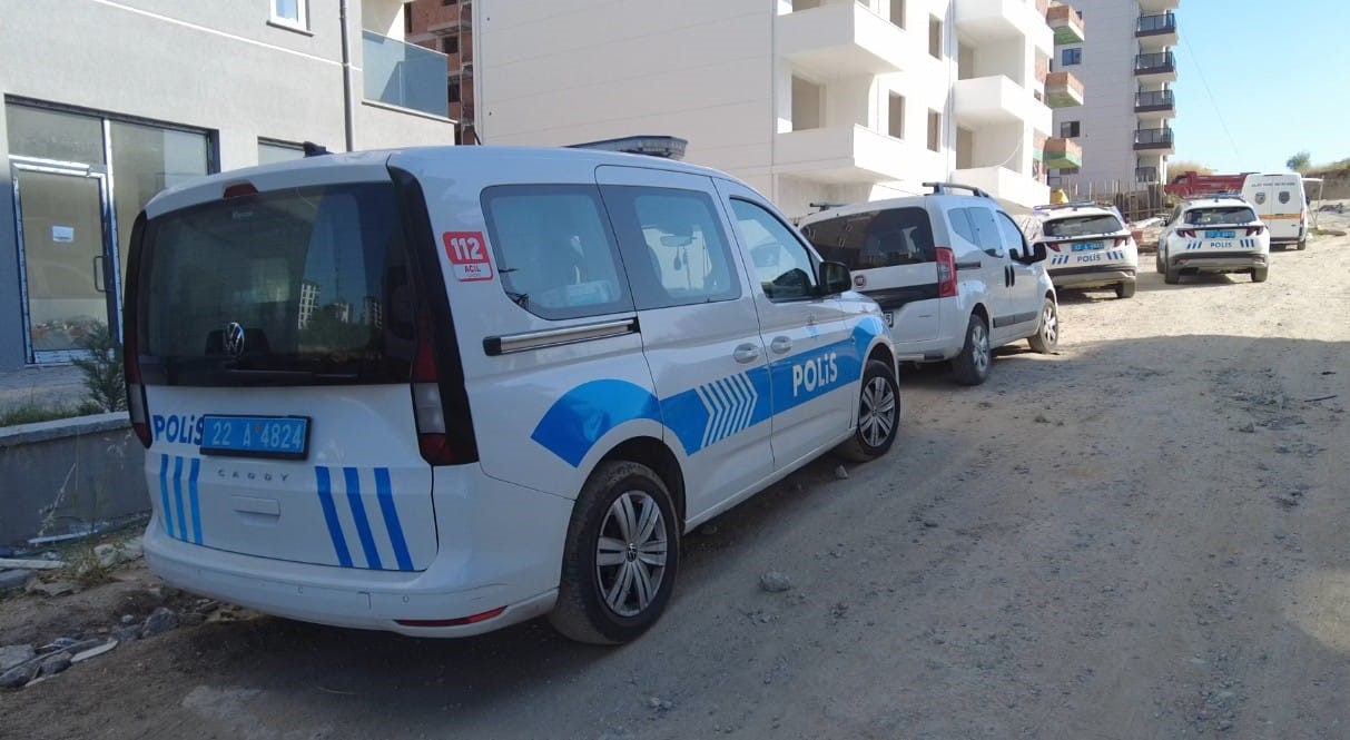 Asansor Montaji Oncesi Inceleme Yapan Isci Feci Sekilde Hayatini Kaybetti (2)