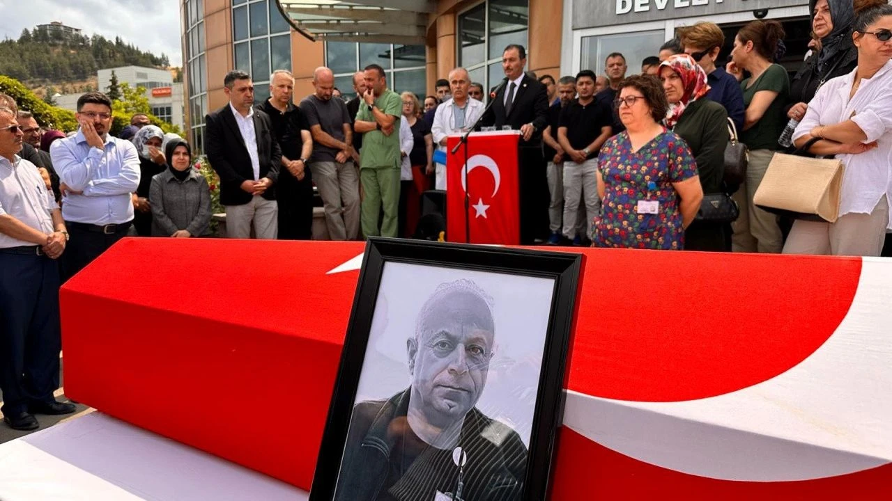 Bashekim Yardimcisi Uzman Dr Duran Kaya Hayatini Kaybetti-1