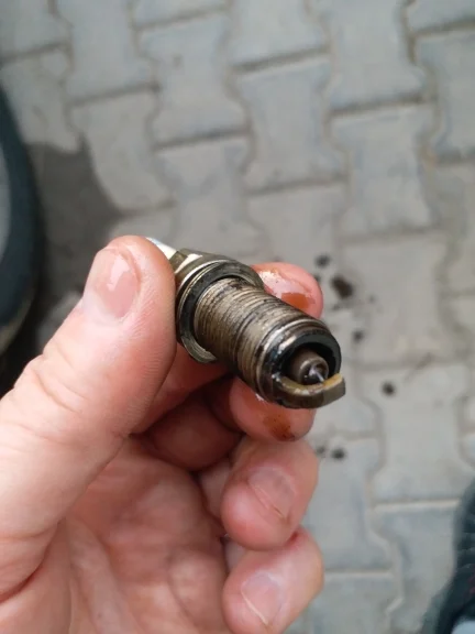 Buji Neden Yaglanir Yagli Buji Ne Anlama Gelir Ve Cozumu Nedir (3)
