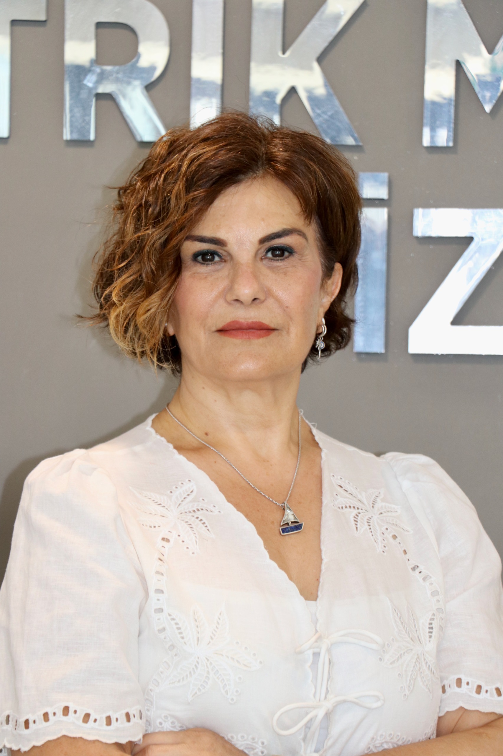 Gülhan Gürler-1