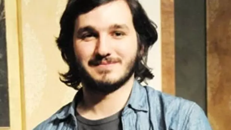 Oyle Bir Gecer Zaman Ki Murat Kimdir Neden Oldu Murat Hangi Bolumde Hayatini Kaybetti (4)