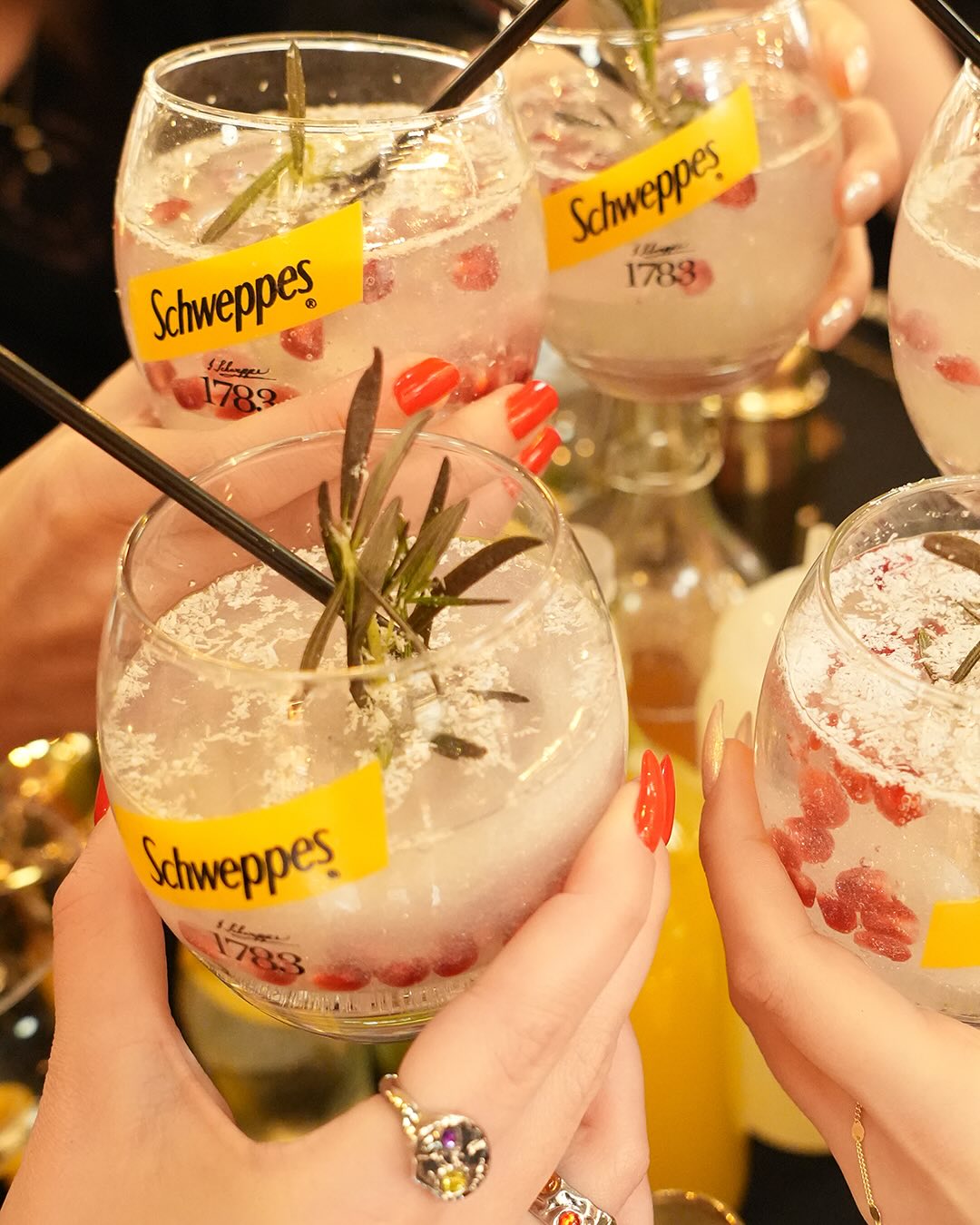 Schweppes Tonik Alkollu Mu Iceriginde Alkol Var Mi (5)