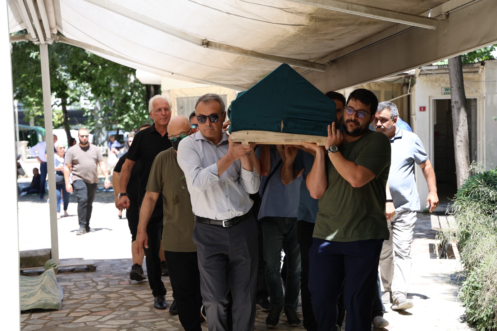 Ucak Kazasinda Yasamini Yitiren Pilot Son Yolculuguna Ugurlandi (1)-1