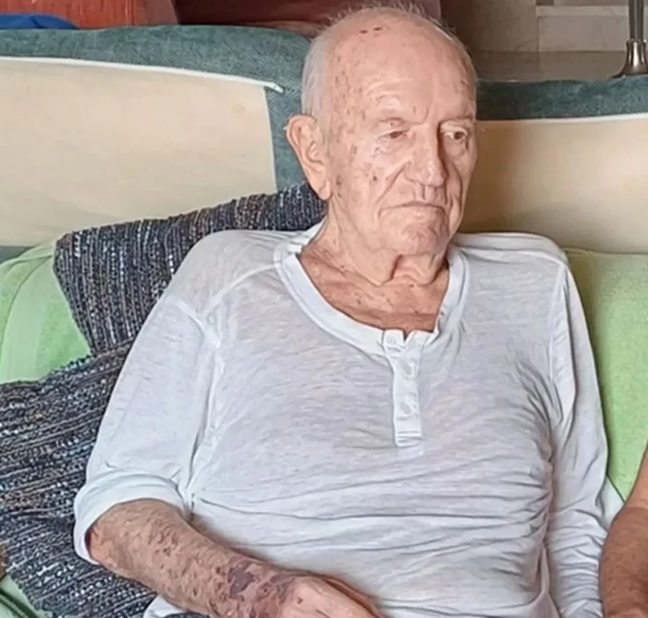 Ali Sen Taburcu Oldu Efsane Baskanin Son Hali Yurek Burktu (2)