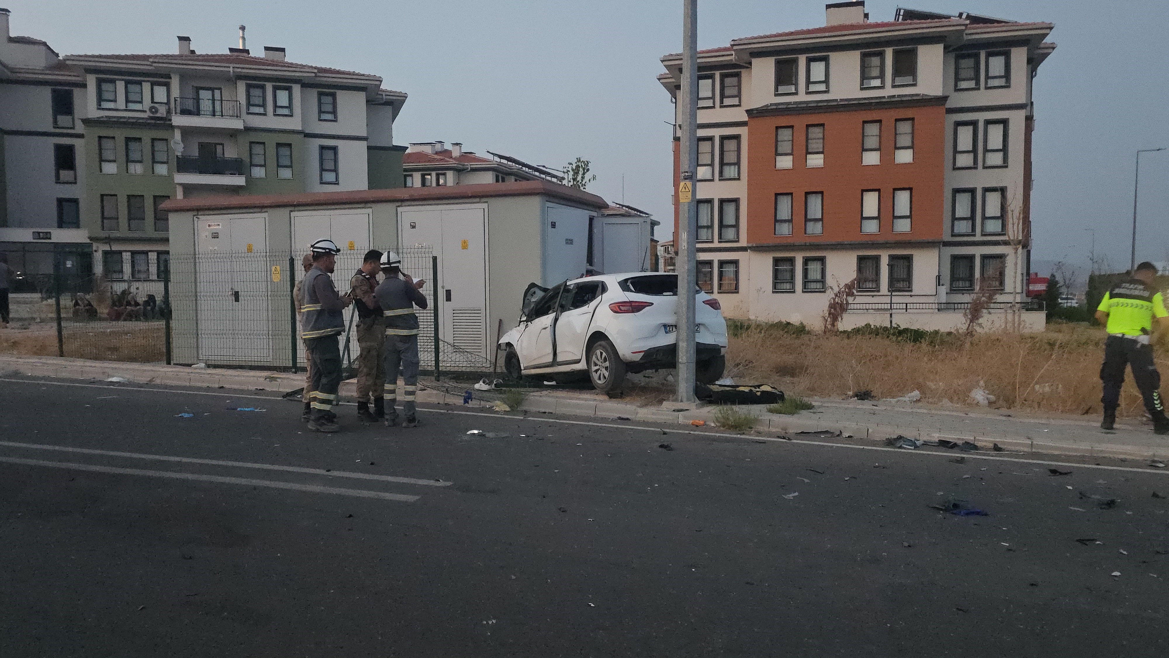 Otomobil Ile Motosiklet Carpisti 16 Yasindaki Genc Yasamini Yitirdi 3 Yarali (2)