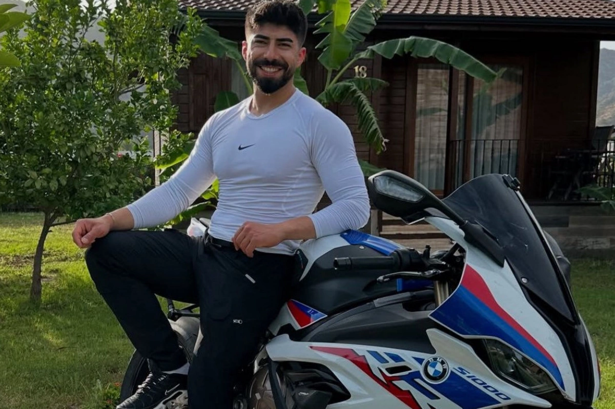 Unlu Motosikletci Deniz Servan Narin Kimdir Neden Oldu