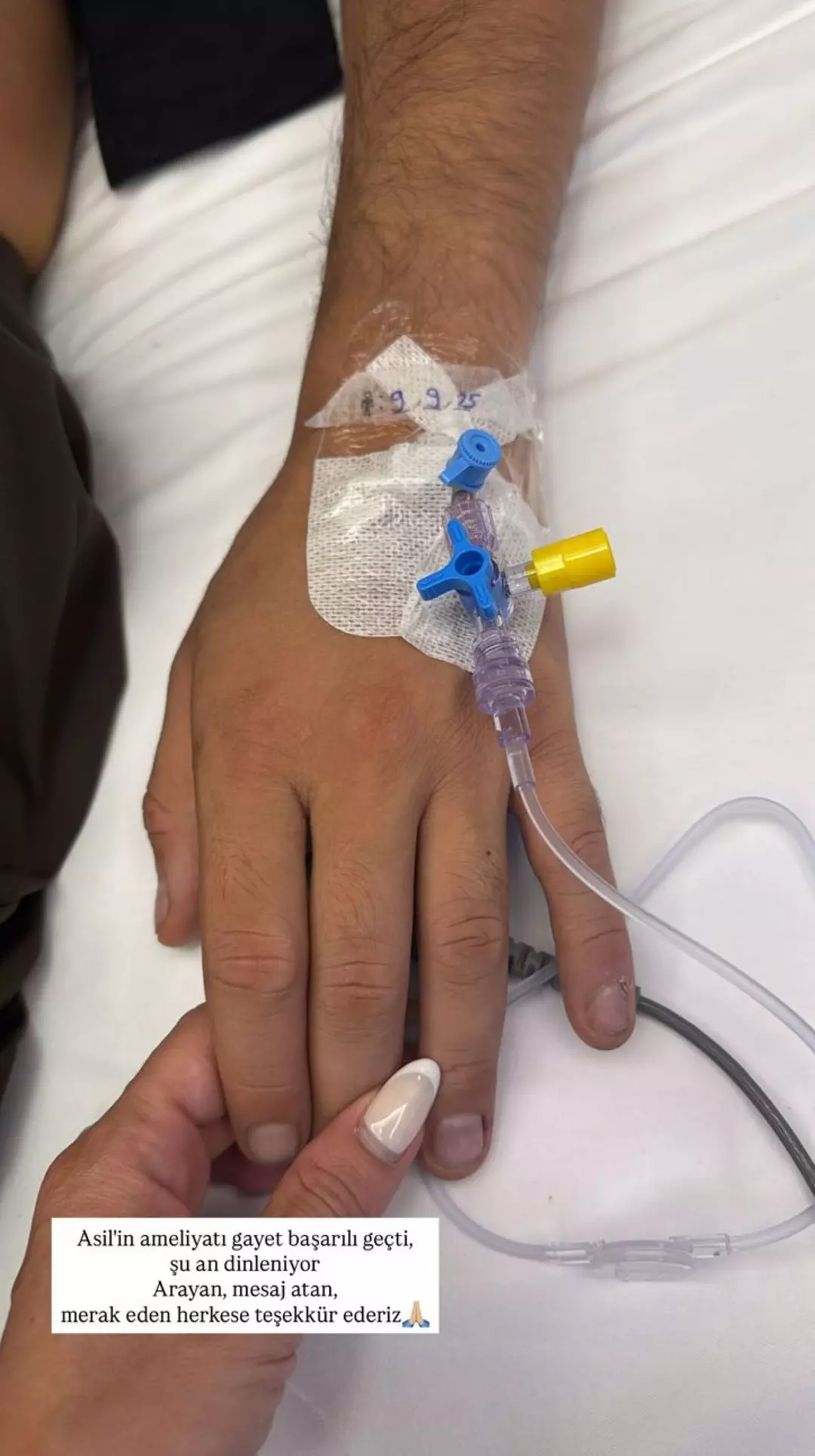 Derya Ulug Sevgilisi Asil Gok Ameliyat Oldu-1