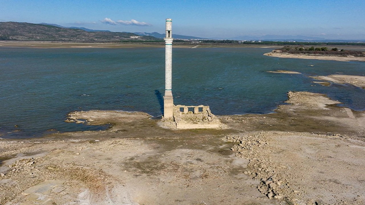 Tahtali Baraji Alarm Veriyor Ekim Sonunda Dibi Gorunebilir