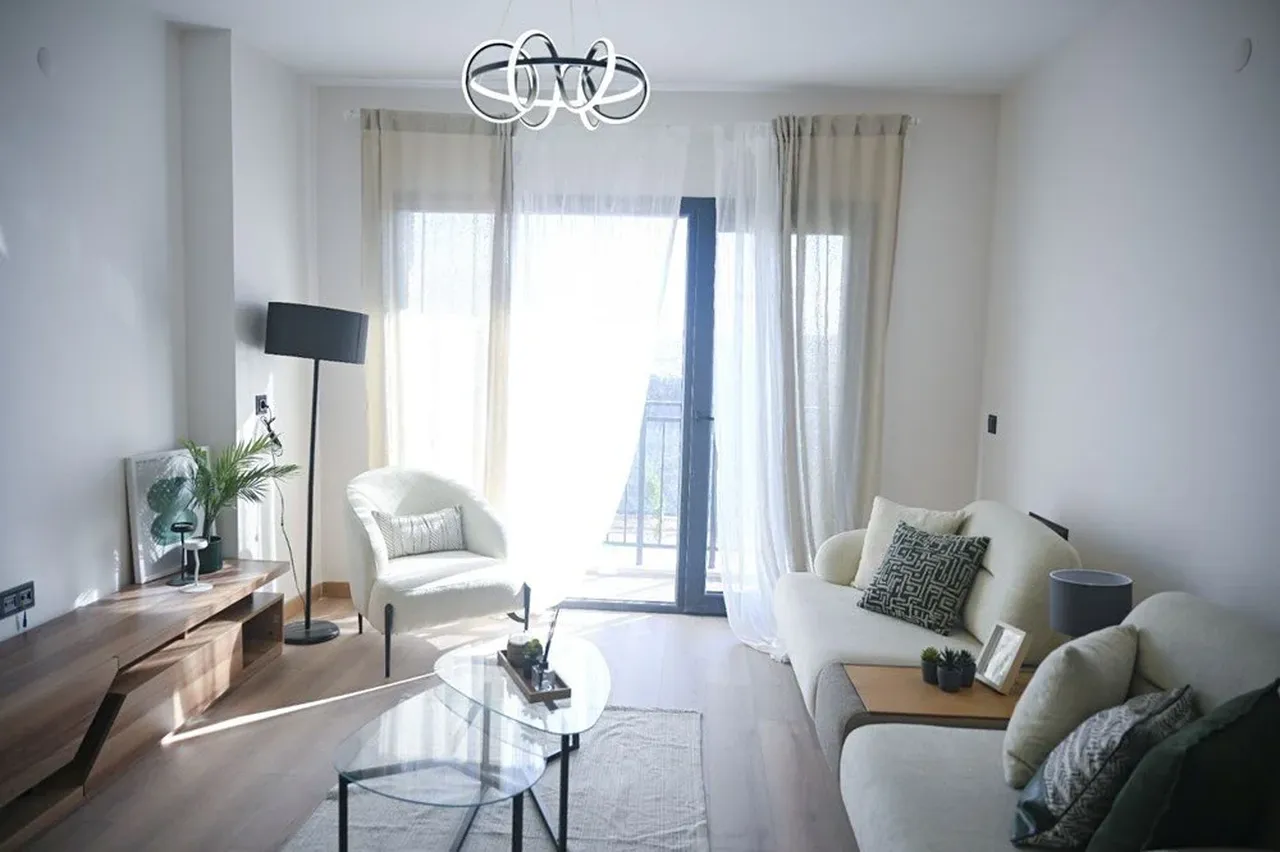 Konutların Fiyat ve Ödeme Planı
İstanbul İçin Ödeme Planı
1+1 daire (55 m²): 1 milyon 950 bin TL, yüzde 10 peşinat (195.000 TL), 240 ay vade, aylık taksit 7 bin 313 TL
2+1 daire (65 m²): 2 milyon 450 bin TL, yüzde 10 peşinat (245.000 TL), 240 ay vade, aylık taksit 9 bin 188 TL
2+1 daire (80 m²): 2 milyon 950 bin TL, yüzde 10 peşinat (295.000 TL), 240 ay vade, aylık taksit 11 bin 63 TL