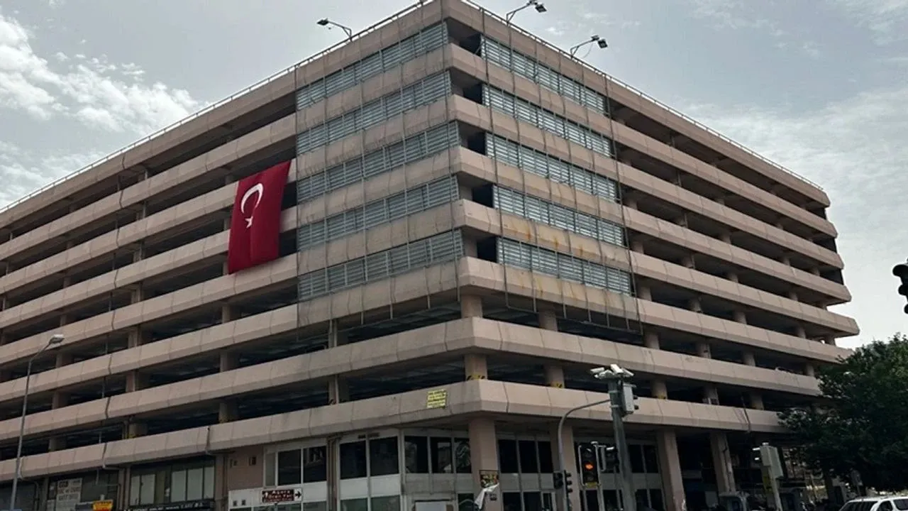 Çankaya Katlı Otopark Izmir