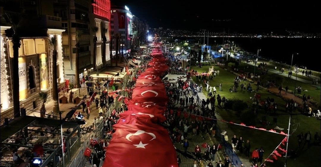 Cumhuriyetin 102Nci Yili Izmirde Coskuyla Kutlanacak (2)