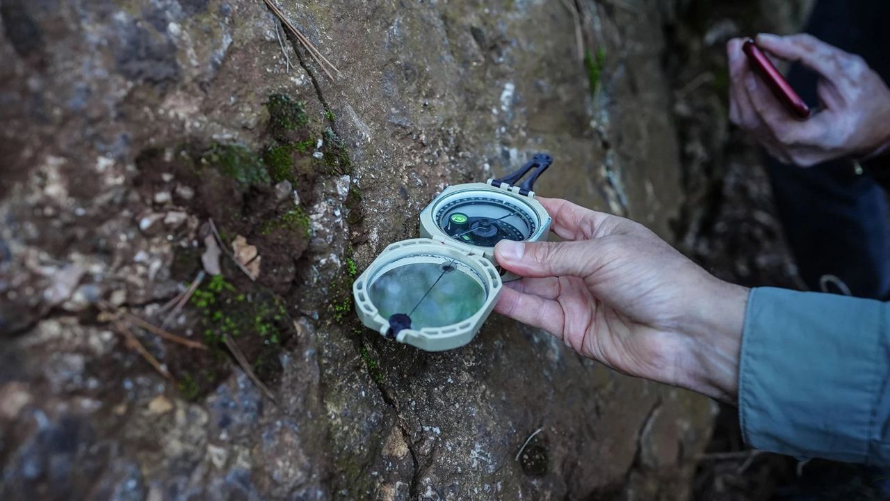 Deprem Bolgesinde Calisma Yapan Prof Dr Hasan Sozbilir Olu Faylar Canlandi (1)